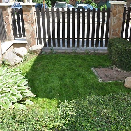 Къща За Гости Ирис Kjustendil Exterior foto