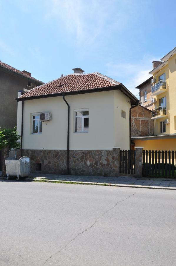 Къща За Гости Ирис Kjustendil Exterior foto